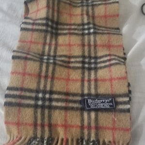 Burberry classic vintage check cashmere scard